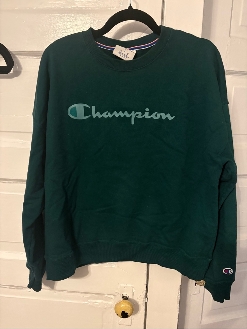 Champion women’s L cropped logo sweatshirt green
